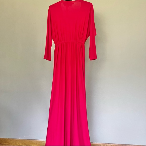 Red V-neck Dress - Picture 3 of 4